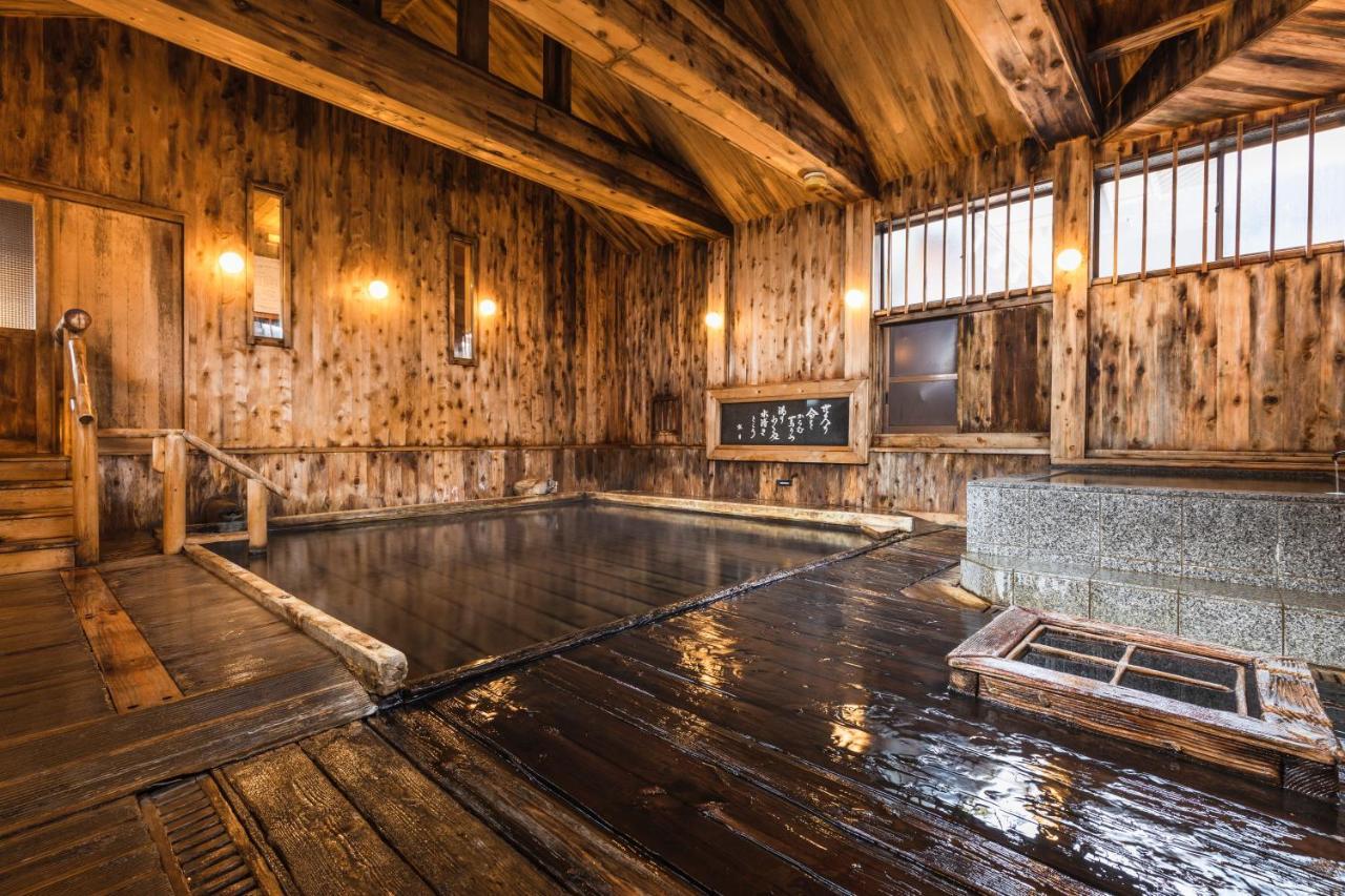 Tsuta Onsen Ryokan تووادا المظهر الخارجي الصورة