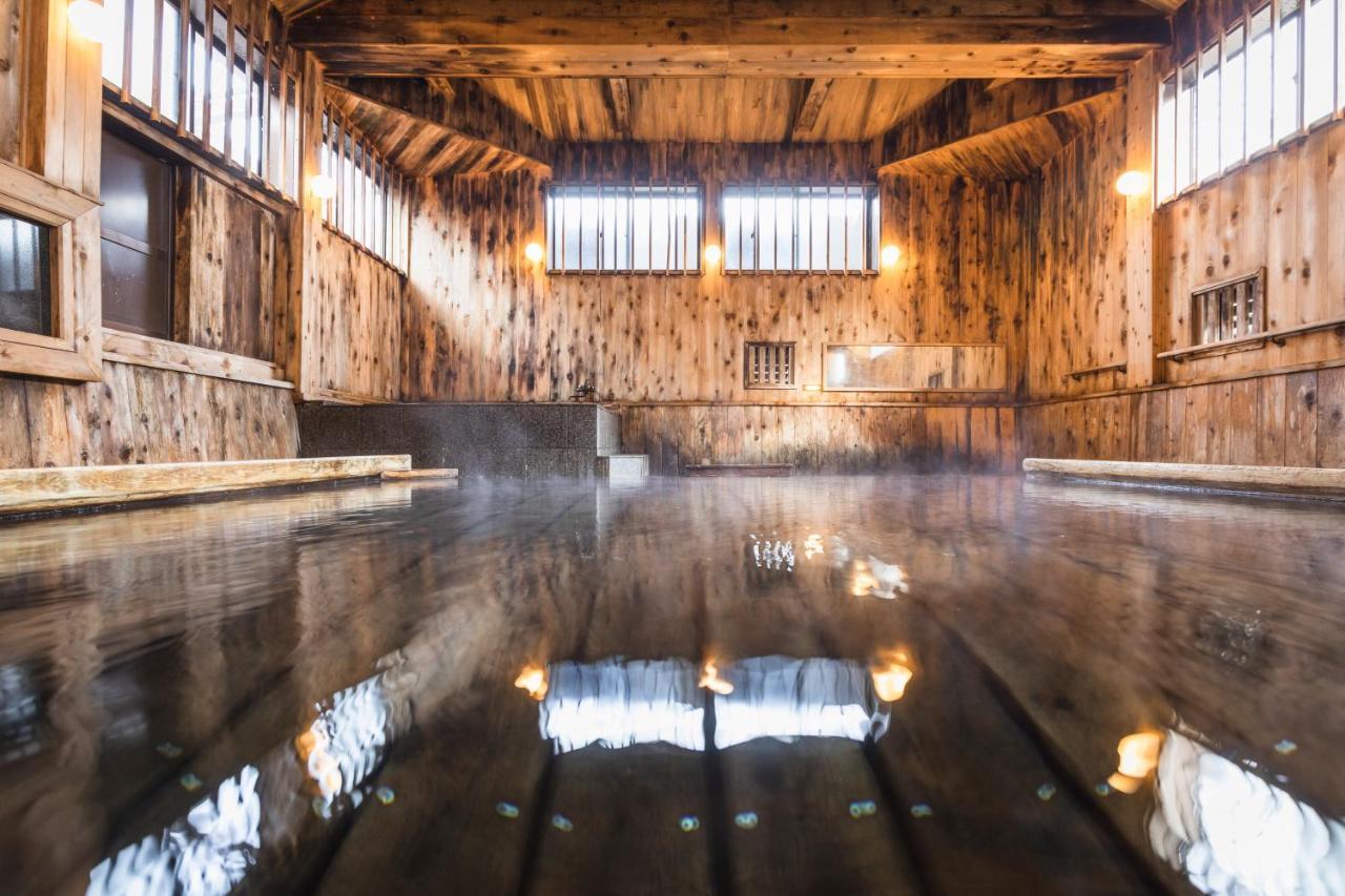 Tsuta Onsen Ryokan تووادا المظهر الخارجي الصورة