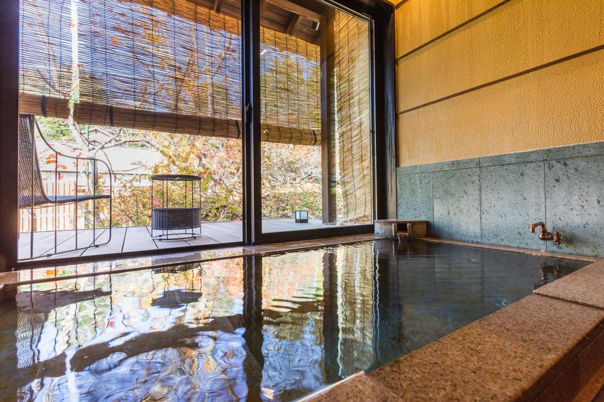 Tsuta Onsen Ryokan تووادا الغرفة الصورة