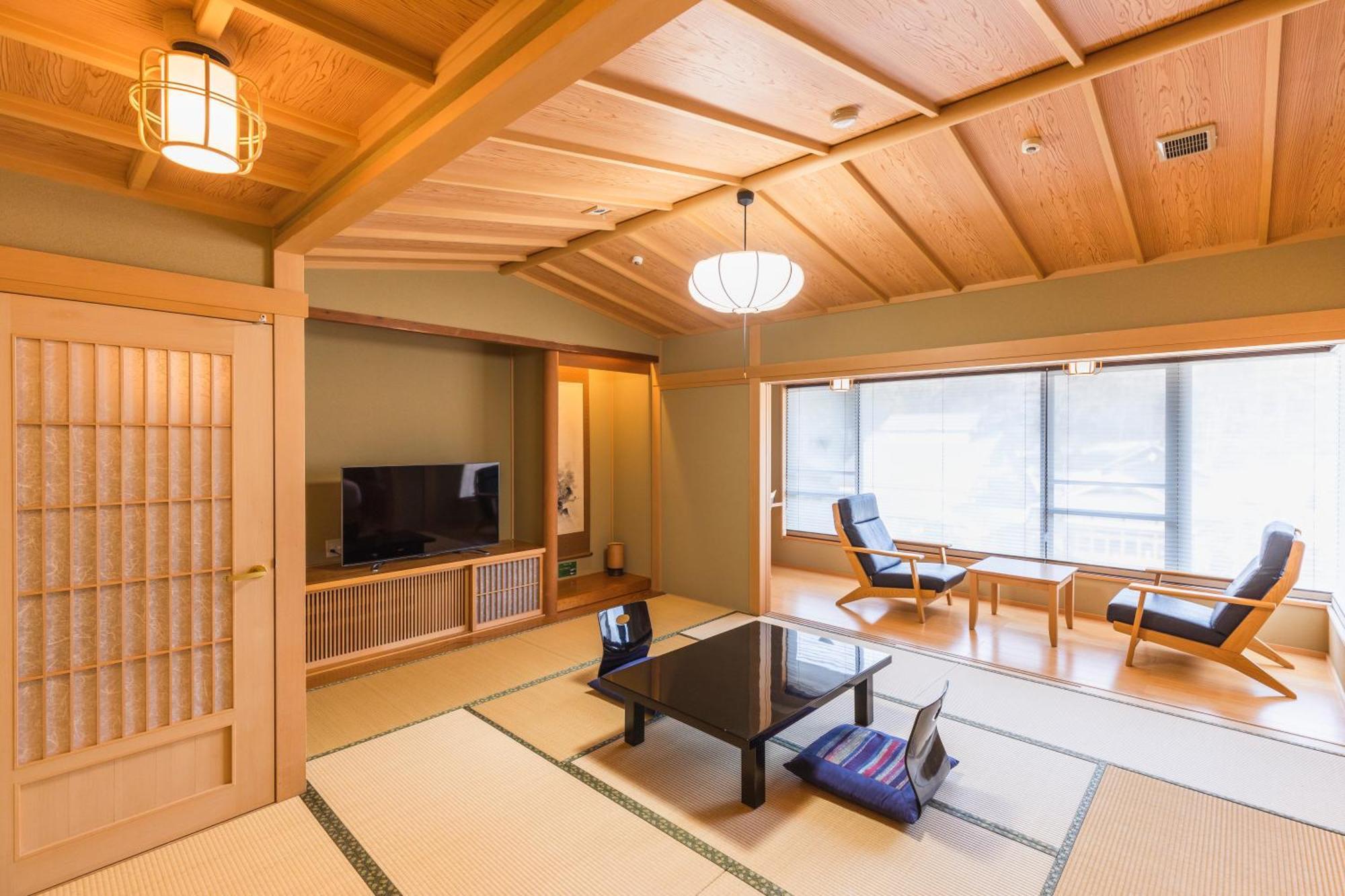 Tsuta Onsen Ryokan تووادا الغرفة الصورة